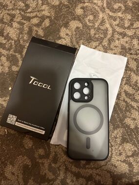 Black MagSafe-Compatible Frosted Phone Case